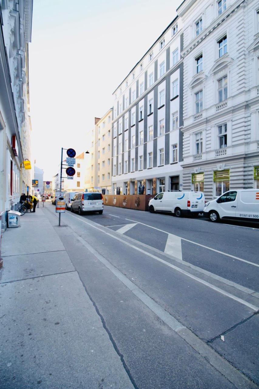 Luxury Apartment In Praterstern Area Wien Eksteriør billede